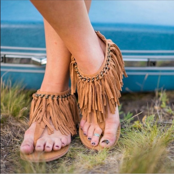Urban Outfitters Shoes - Tan Boho Chic Fringe Chain Detail Sandal
